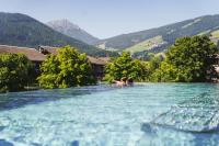 Dolce Vita Apartment - free pool & spa access at Hotel Fameli 20m - B&B Valdaora