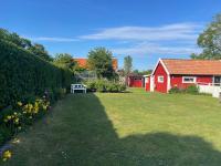 Apartment in villa, Close the to the sea, small harbour, golf course and Tylösand - Chambres d'hôtes Halmstad