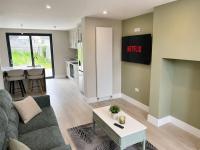 Spacious Thurles Townhouse Near Semple Stadium - B&B Thurles