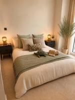 Livo White City Luxury 2BR Near Westfield - Chambres d'hôtes Londres