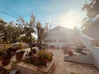 Serene Luxury Loft, Near Airport, Free Parking - Bed and Breakfast Paianía