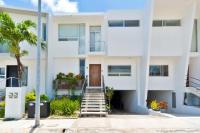 4 Bedroom Holiday Home with Private Pool and Great Location - fits 10 - B&B Cancún