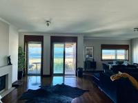 Porto LUXURY ATLANTIC OCEAN BEACH APARTMENT - Bed and Breakfast Matosinhos