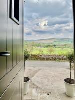 Luxury cottage for 2 in Castleton - Peak District retreat - Panoramic Views & Log burner - B&B Castleton