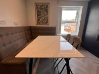 Liverpool Hazel House Sleeps 10 - B&B Liverpool