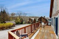 Wakes n Flakes - B&B McHenry