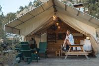 Glamping Tent #4 with Heat AC and Private Bath - B&B Orderville