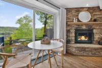 Lake & Mountain Views/Brick Fireplace/Free Shuttle - B&B Mont-Tremblant