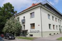 Õhtu Põik 2 City Center basement Apartment - B&B