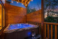 Indoor Pool, Arcade, 23 mi to Gburg & Front Porch Mt Leconte Views - Sleeps 12 - B&B Gatlinburg