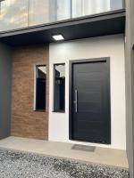 Casa nova e ampla, completa para sua hospedagem - Bed and Breakfast Joinville