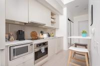 Chic 1BR King Oasis Entertainment District - Chambres d'hôtes Toronto