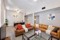 Spacious CWE 5BR Free Parking Near BJC, Forest Park, and Dining - B&B St Louis
