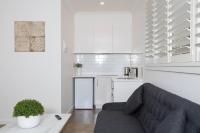 Newington Apartments - Apt 5 Twin Queen, New! - B&B Alfred Town