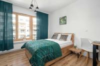 Charming Studio in Poznań with Balcony Close to City Attractions by Noclegi Renters - Chambres d'hôtes Poznan
