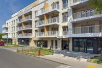 Charming Studio in Poznań with Balcony Close to City Attractions by Noclegi Renters - Chambres d'hôtes Poznan