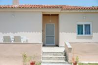 To Pournari Beachside Garden House - Happy Rentals - Chambres d'hôtes Korakochóri