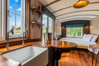 Berry Brook in Oakengrove Vineyard - B&B Fawley