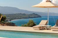 Assini Estate - Koroni Poolside & Seaview Getaways - B&B Koróni