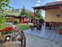 Ramonda Serbica - Gorge View & Peacful Nature Retreat - B&B Niš