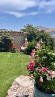 2 hébergements - 10 couchages - parking, piscine, jacuzzi - convivialité - B&B Roquebrune-sur-Argens