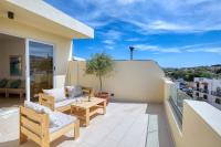 Charming penthouse with 3 sun terraces JCUT2-1 - B&B Swieqi