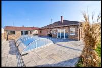 Wellness Villa close to Prague - B&B Kuchař