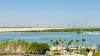 Luxury 2BR Beachfront Escape Mayan 5, Yas Island - B&B Abu Dabi