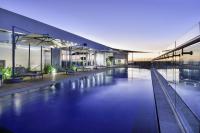 Nest and Rest at Menlyn Maine residence - Bed and Breakfast Pretoria