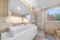 Modern Luxury Villa, 5 Bedrooms, Outdoor Grill - Chambres d'hôtes Vienne