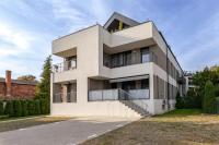 Serenity Apartman Balatonalmádi - B&B Balatonalmádi