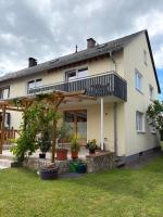 Apartment mit Balkon - B&B Selb