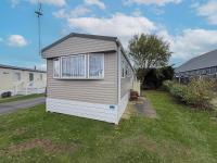 Stunning 6 Berth Caravan Near To The Beach At Pakefield Ref 68115Cr - Bed and Breakfast Lowestoft