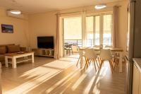 Familiar Apartment! Near the Sea! Free Parking! - Ferienwohnung Saranda
