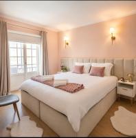Opus House - B&B Guimarães