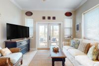 Stylish condo with screened balcony pool & tennis - near beach - B&B Santa Rosa Beach