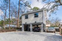 Charming Old Town Loft, nestled in the Heart of Historic Bluffton, SC - Bed and Breakfast Bluffton