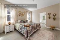 Spacious 5BR 45BA Home w Pool - Chambres d'hôtes Davenport