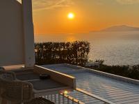 Double Apartment with Sea View and Private Jacuzzi