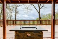 Black Bear Cabin Fox Mountain - Bed and Breakfast Franklin