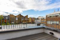 Edge Street IV - B&B London