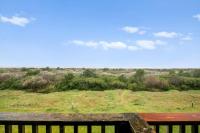 Ocean View Penthouse Suite - Pet-Friendly - Pool and Hot Tub - B&B Ocean Shores