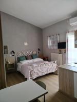 Monolocale al secondo piano con cucina e terrazzino - Chambres d'hôtes Palazzo San Gervasio