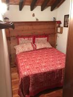 Camera Matrimoniale con Bagno in Comune 