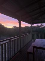 Tranquil & Organic Forest Retreat - Balcony and Sunsets - B&B Yallingup