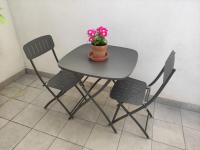 stanza 2 con cortile