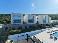 The Cube Luxury Experience, Boka Bay View, Tivat Kotor Bay, Duplex Pool & Terrace - Chambres d'hôtes Tivat