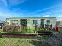 Great Dog Friendly Caravan For Hire At North Denes In Suffolk Ref 40068Nd - B&B Lowestoft