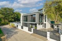 EKOSTAY - ONYX Villa - Bed and Breakfast Bombay