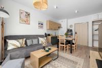 Cozy Apartment Near the Beach with Parking and Terrace by Noclegi Renters - B&B Międzywodzie